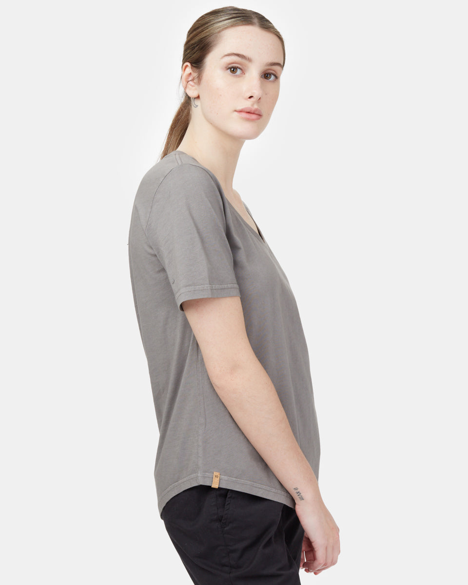 Natural Dye V-Neck T-Shirt