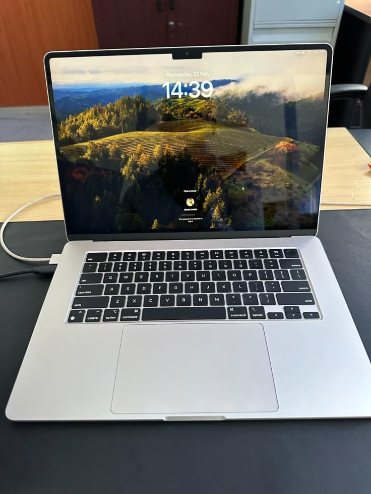 2024 MacBook Air 15" (M3)