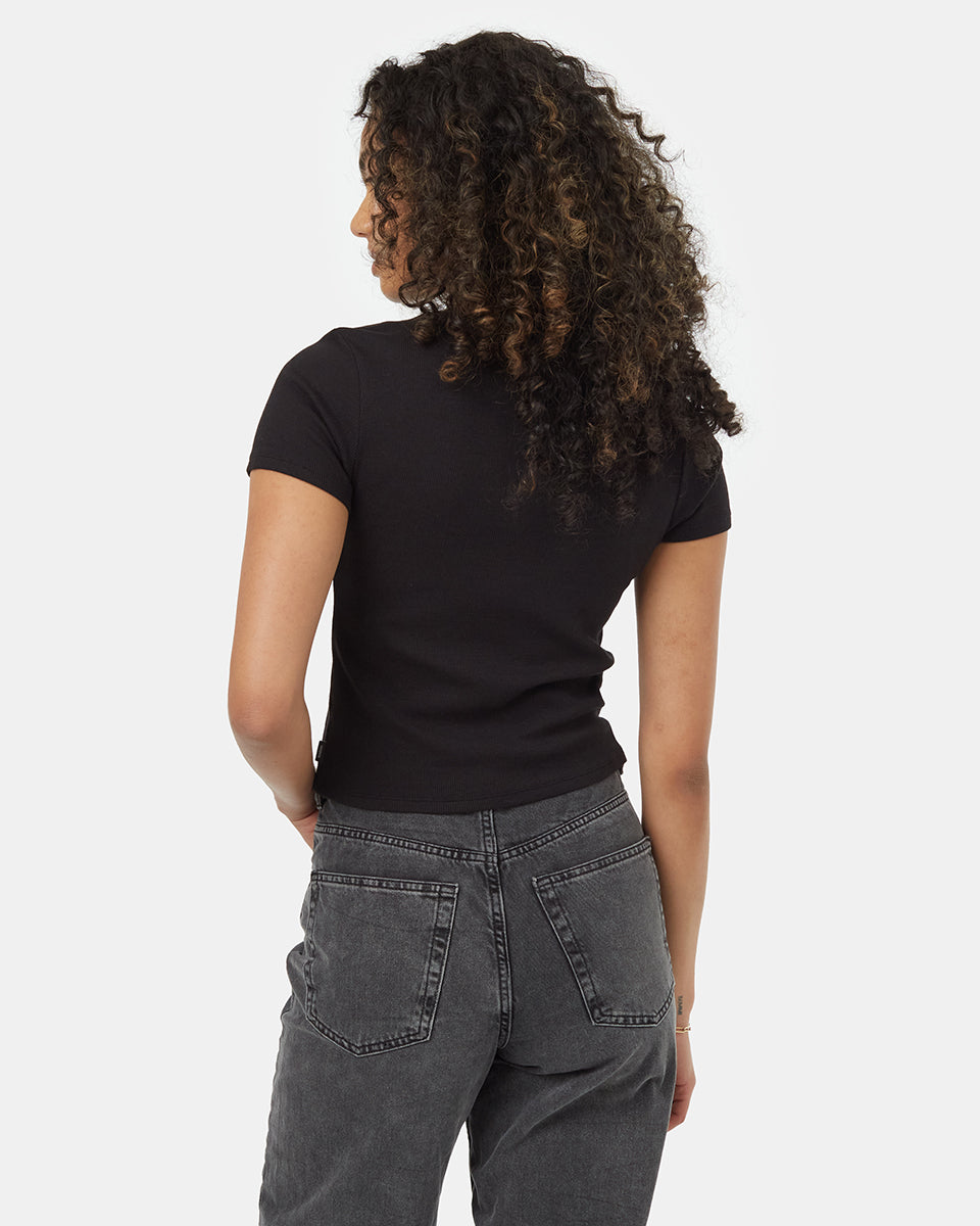 Εφαρμοστό μπλουζάκι με ριμπ ύφανση