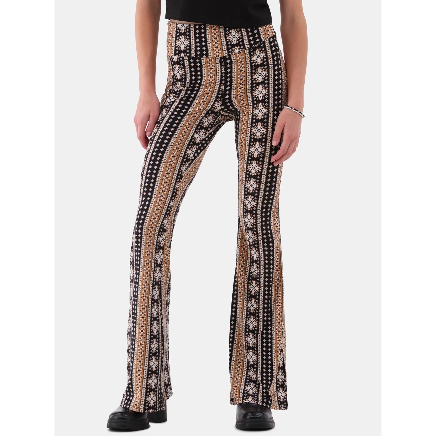 No Boundaries Pull-On Flare Pants, 32” Inseam