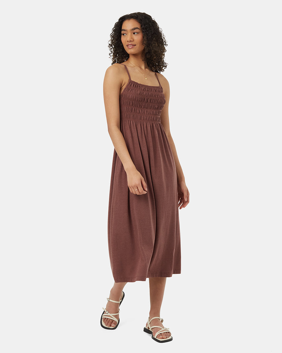 Φόρεμα από ξύλο που παρασύρεται από το νερό