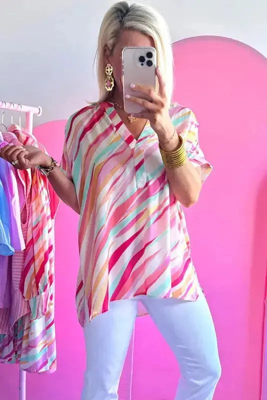 Abstract High Low Short Sleeve Blouse
