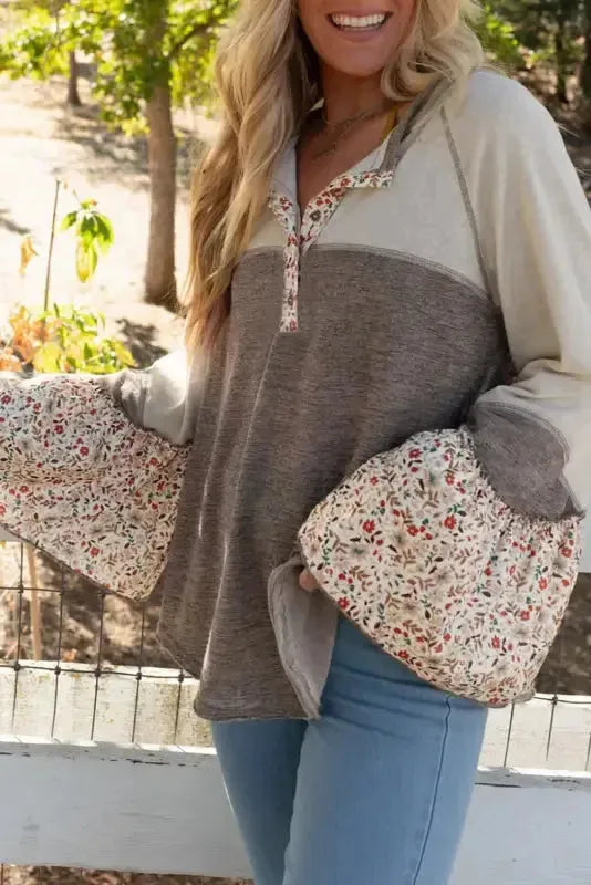 Top henley Blossom con mangas acampanadas