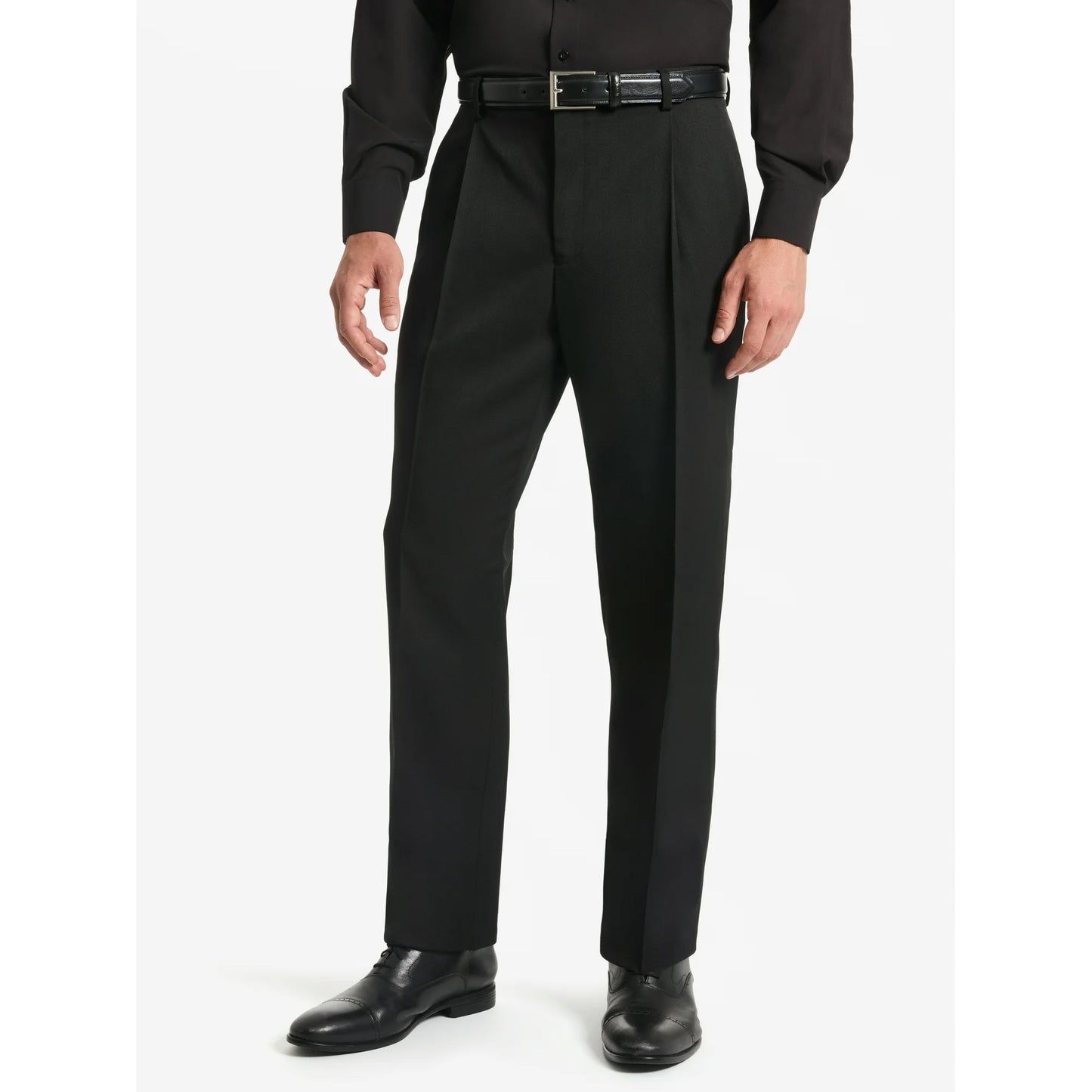 Chaps Men's Pleated Dress Pant