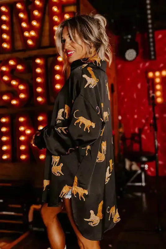 Σατέν πουκάμισο με κουμπιά και τύπωμα τσιτάχ