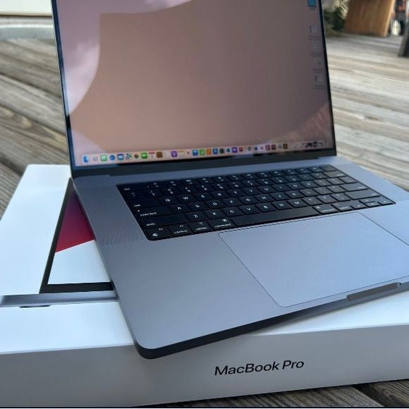 2023 MacBook Pro 16" (M2 Pro)