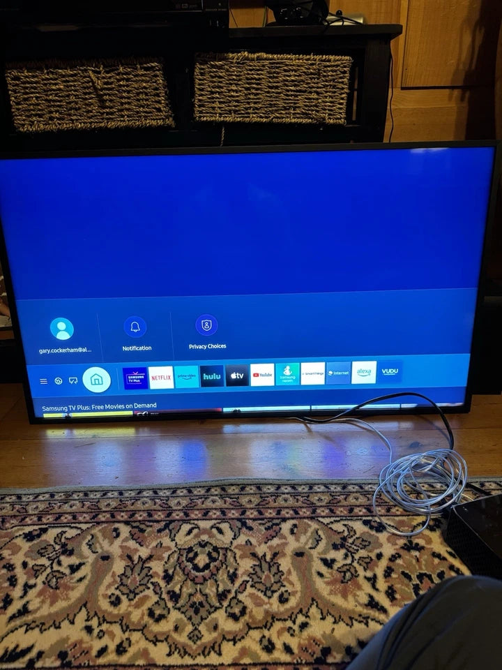 Samsung 43" Class The Frame QLED 4K UHD HDR Smart TV